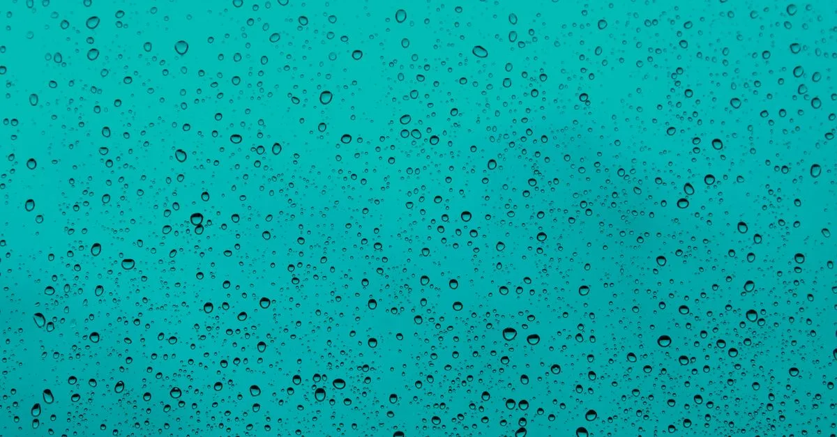 conseils et solutions pour rénover une pièce humide et lutter efficacement contre la condensation.